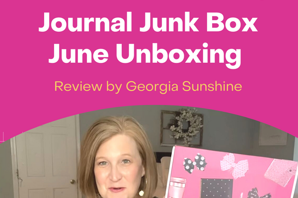 Desempaquetado y reseña de la caja de basura June Journal por Georgia Sunshine 