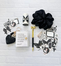 Exquisite Whispers Black Bundle 🖤 (Presale)