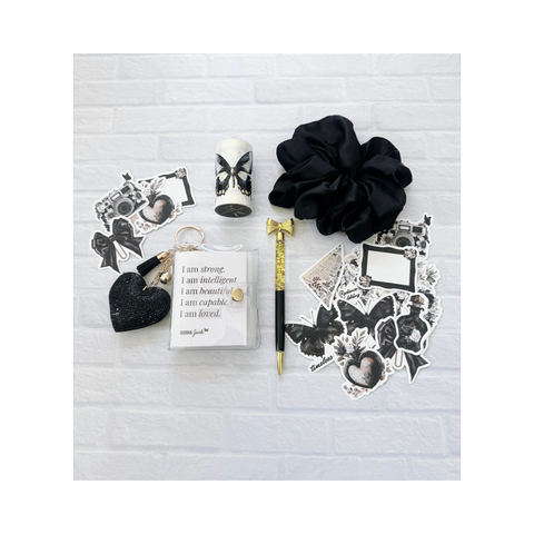 Exquisite Whispers Black Bundle 🖤 (Presale)